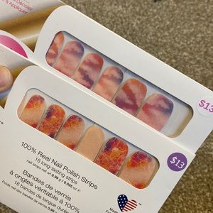 Color Street.  Painted Dawn.   Poppy That